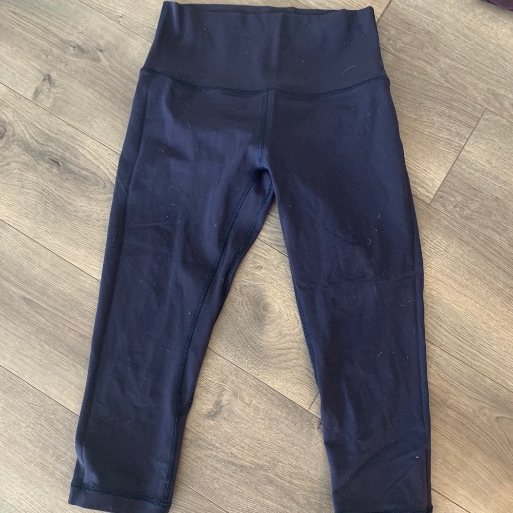 Navy align crop